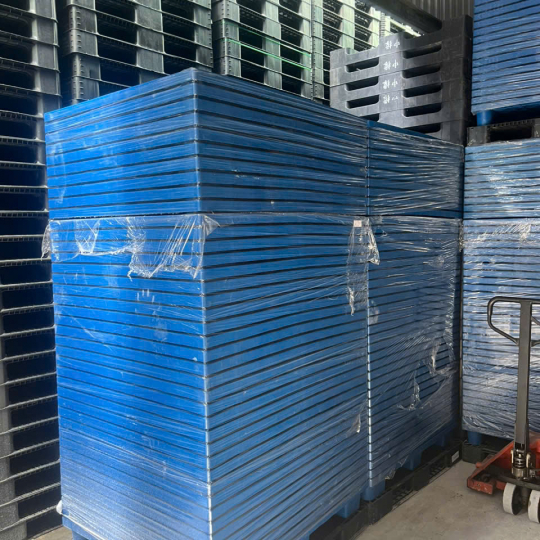 Pallet nhựa Tân Uyên