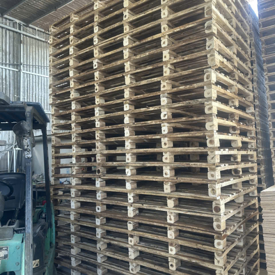 pallet gỗ tràm tân uyên giá rẻ
